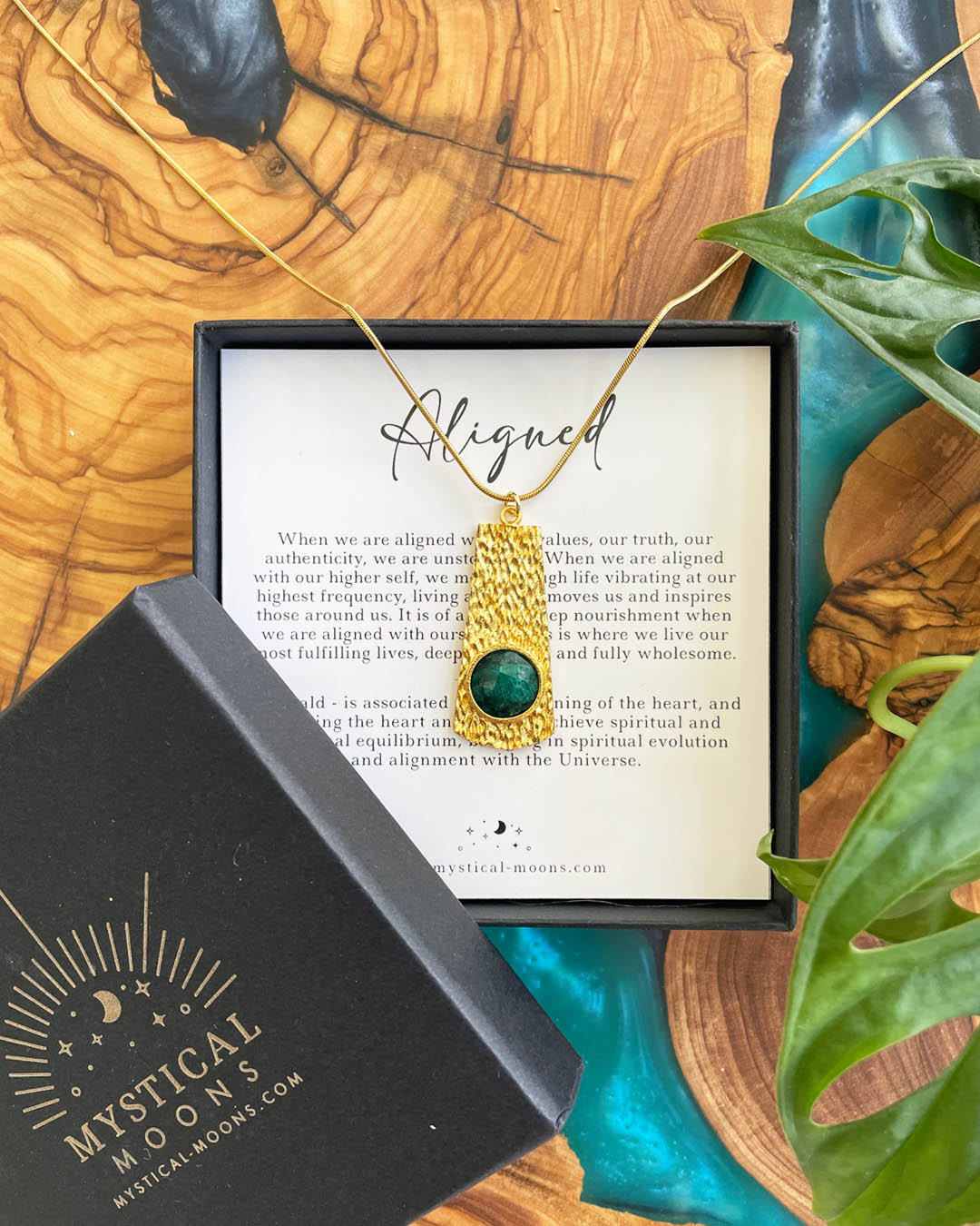 Aligned Necklace